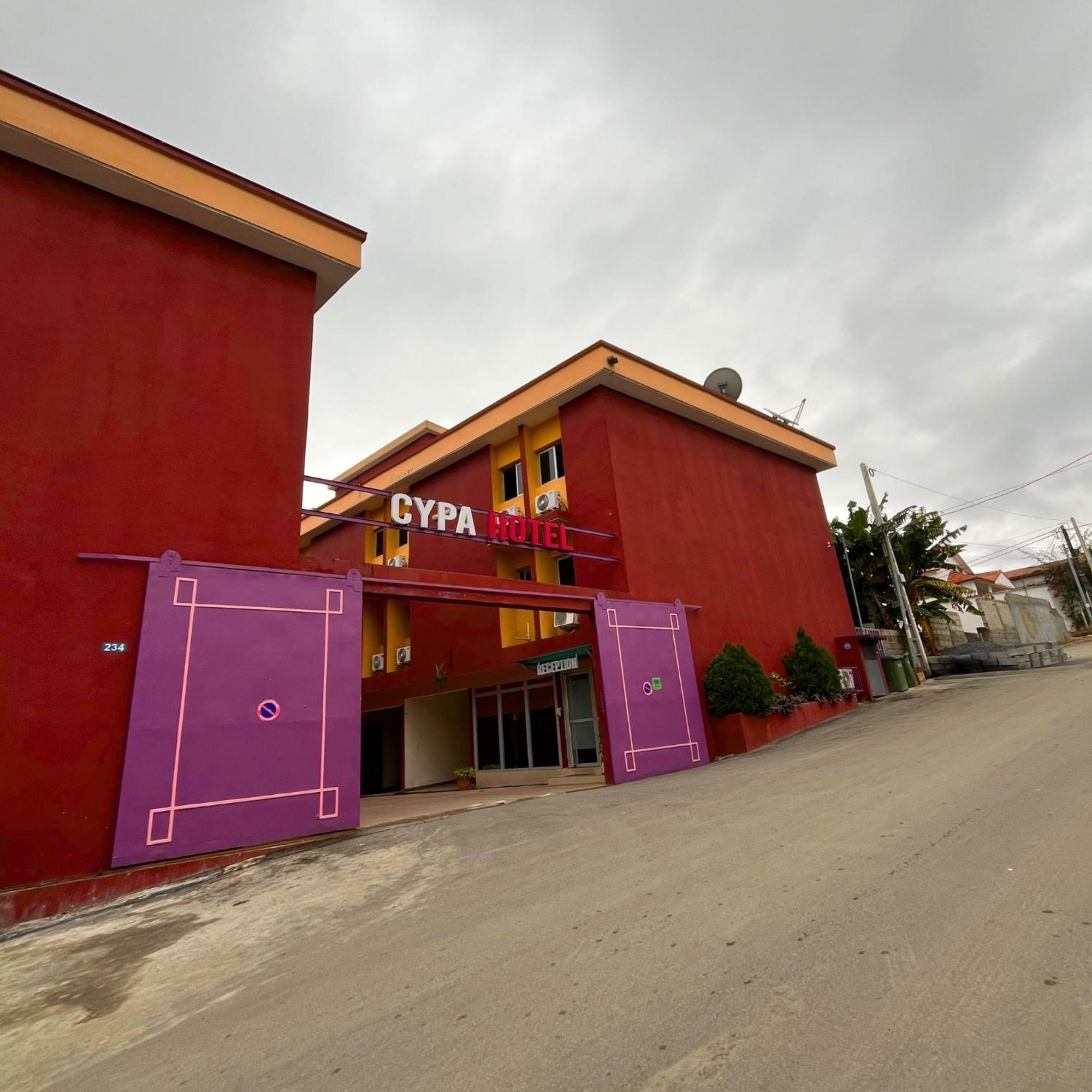 Cypa Hotel Абиджан Екстериор снимка
